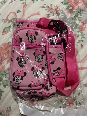 Pink Minnie Mouse Crossbody water bottle case